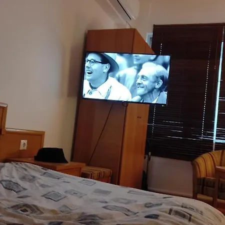 Apartment γκαρσονιέρα για δύο ! Maroussi